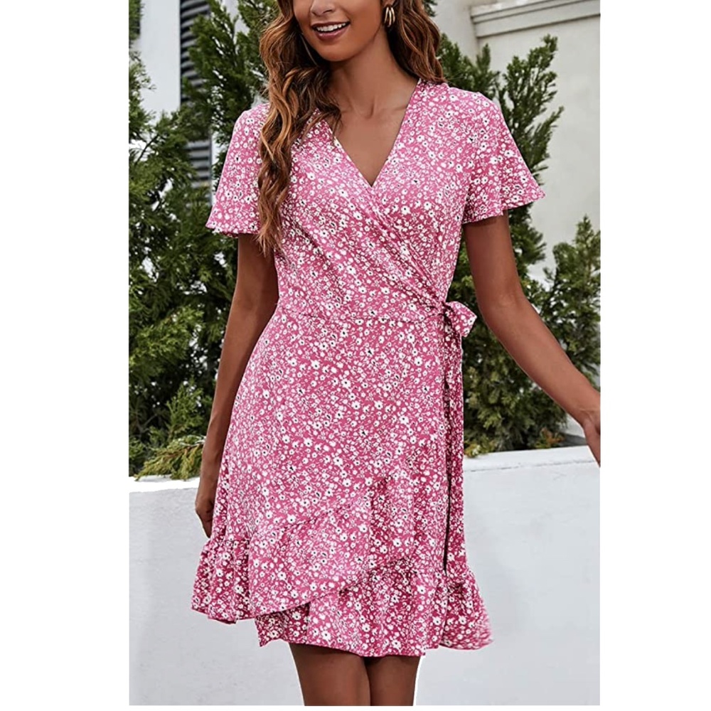 🦋 NEW! Pink floral wrap dress | Large